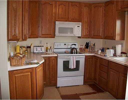 3rd image of 223 Hillside Ave