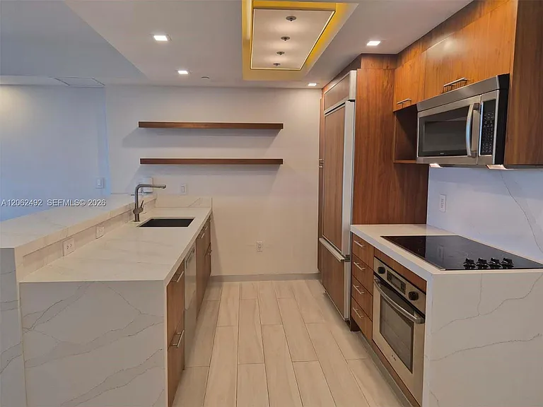 50 Biscayne Blvd #804 — Photo 6