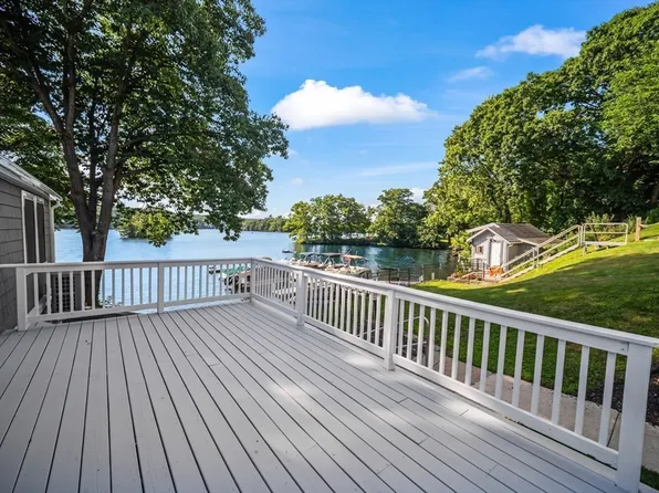 36 Canna Dr, Shrewsbury, MA 01545