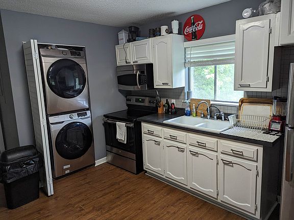 5th image of 4907 Garrard Ave #B