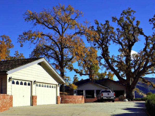 29860 Greenwater Dr, Tehachapi, CA 93561