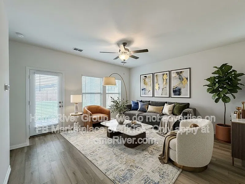 4 bed, 2.5 bath, 2055 sqft, $2,445 — Photo 3