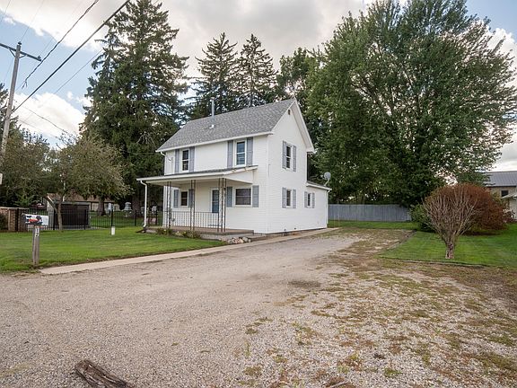 2nd image of 12 Hyde Rd