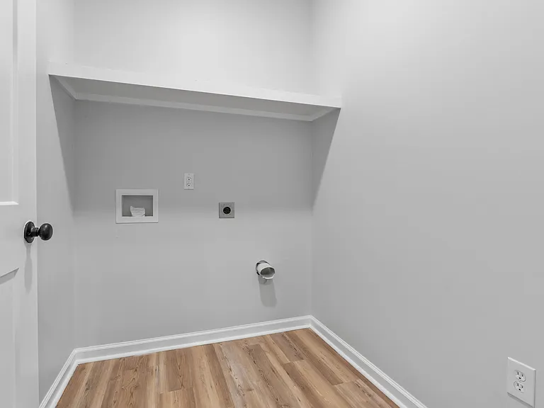 410 Lincolnshire Blvd — Photo 20