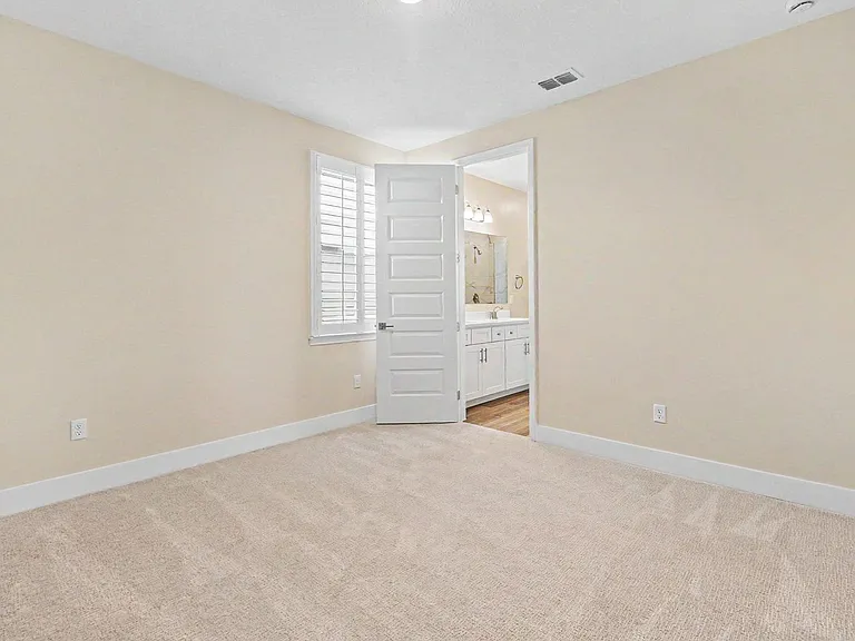 726 Clearwater Ave — Photo 16