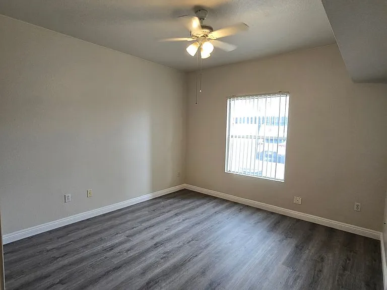 9620 W Russell Rd #1122 — Photo 13