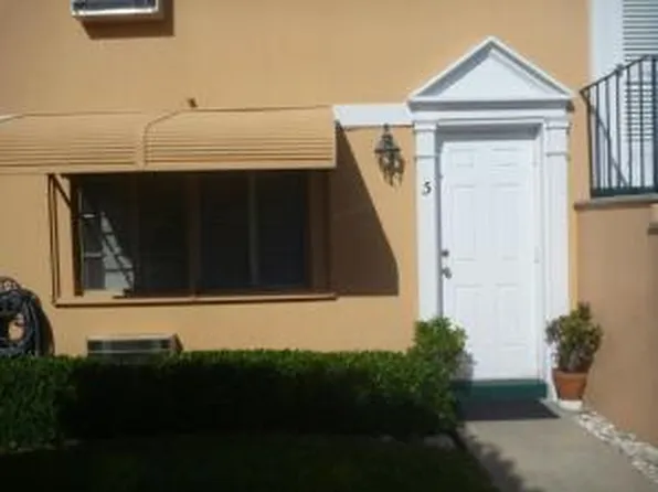 31 S Golfview Road #5, Lake Worth Beach, FL 33460