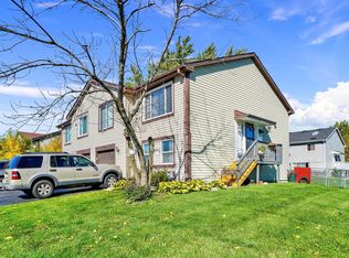 2056 Leeward Ln, Hanover Park, IL