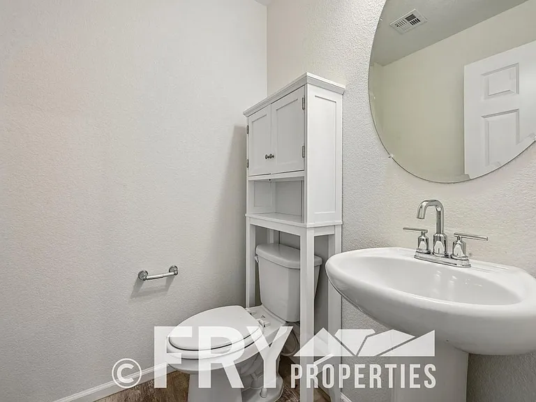 21061 E 60th Ave — Photo 10