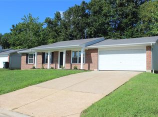 1321 Nutmeg Dr, Saint Charles, MO