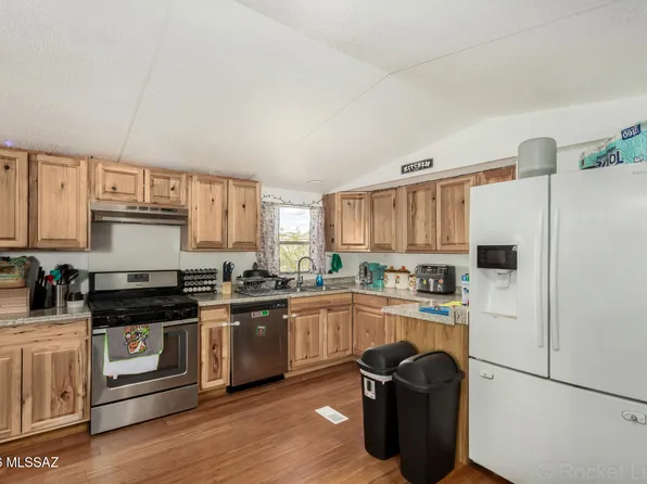 2120 N Halo Dr, Tucson, AZ 85743