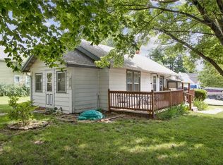 219 S 4th St, Winterset, IA 50273