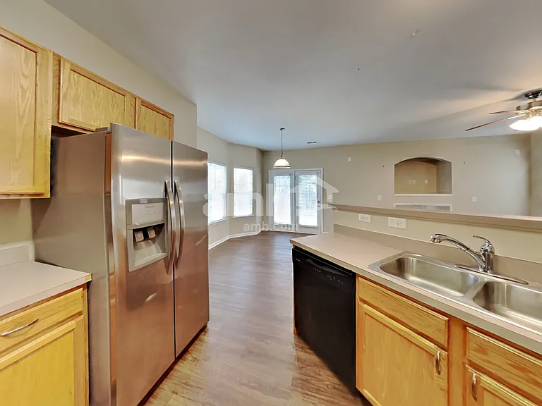 19134 Long Pond Ln — Photo 4