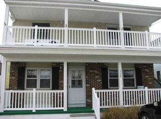 112 W Hollywood Ave, Wildwood Crest, NJ 08260