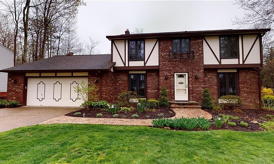 1st image of 9258 Creekwood Dr