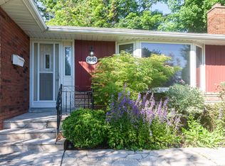 1461 Moss Glen Rd, Burlington, ON L7P 2C2