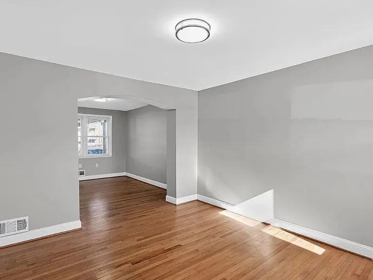 3425 Dunran Rd — Photo 7