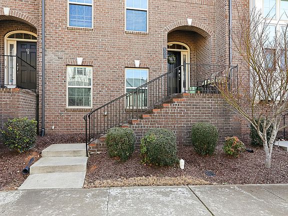 2nd image of 523 Old Mill Village Dr
