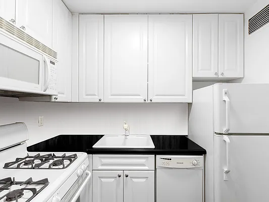 Rented by GoodRock Realty | media 4