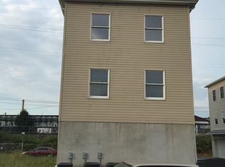 25 Fayette Ave, Jersey City, NJ 07306