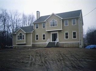 85 Meadow View Rd, Trumbull, CT 06611