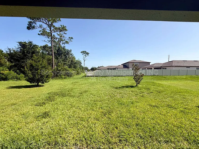 30561 Gilbern Rd — Photo 12