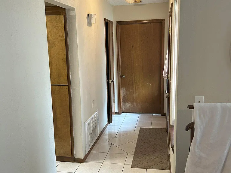 14008 Crossing Way E — Photo 6