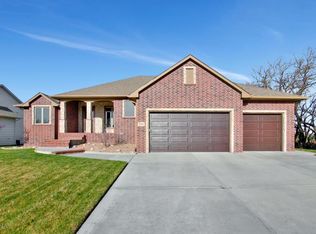 253 N Fawnwood St, Wichita, KS 67235