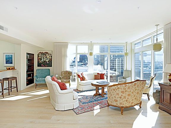 2nd image of 505 W Main St #501