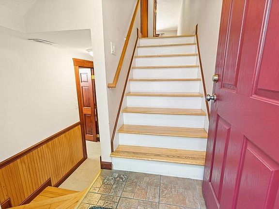4th image of 138 Farrwood Dr