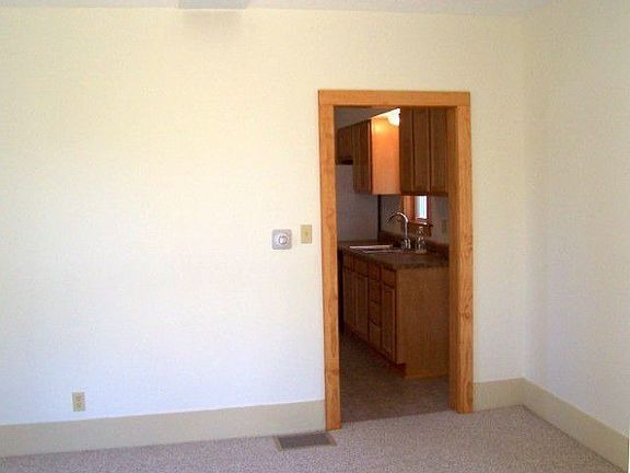Entrance to kitchen from living room