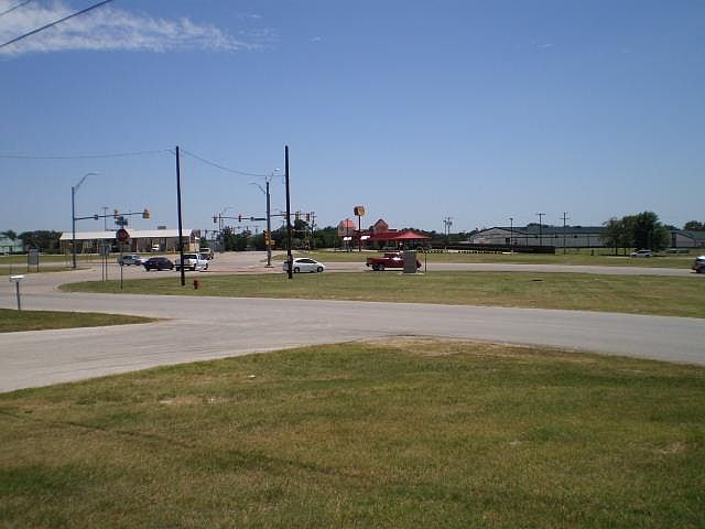 1st image of 6728 Azle Ave