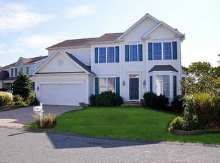 61 Schooner Cove Ln, Narragansett, RI 02882