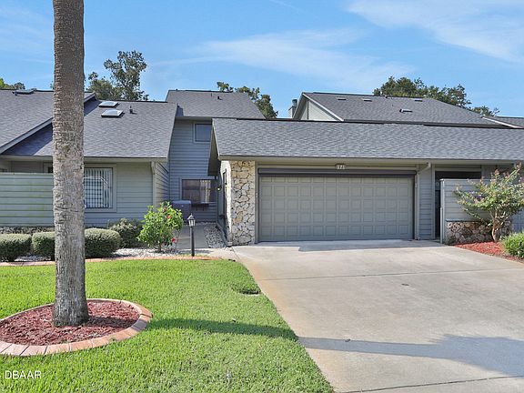 4th image of 171 Deer Lake Cir