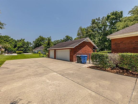 4th image of 163 Royal Dr