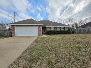 1126 Richards St, Pea Ridge, AR 72751