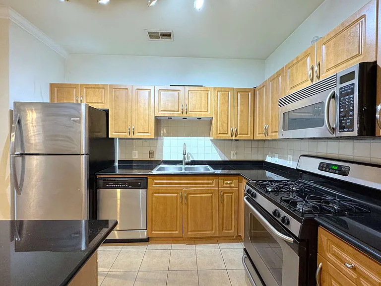 12921 Centre Park Cir #204 — Photo 6