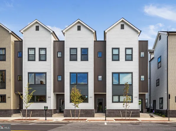 200 E Piccadilly St, Winchester, VA 22601