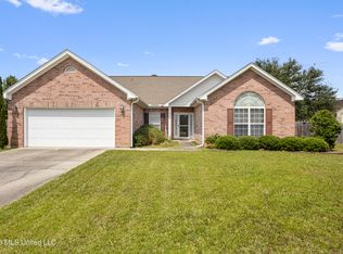 3106 Stonewood Dr, Ocean Springs, MS 39564