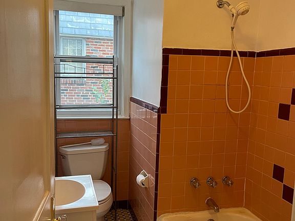 4th image of 6323 Sylvester St Floor 2