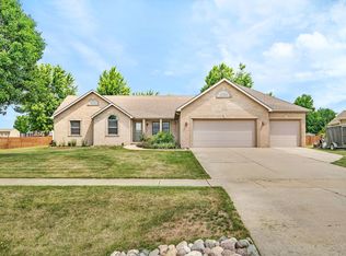 2905 Ernest Dr, Sandwich, IL 60548