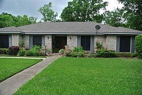 1st image of 735 Shakespeare Dr
