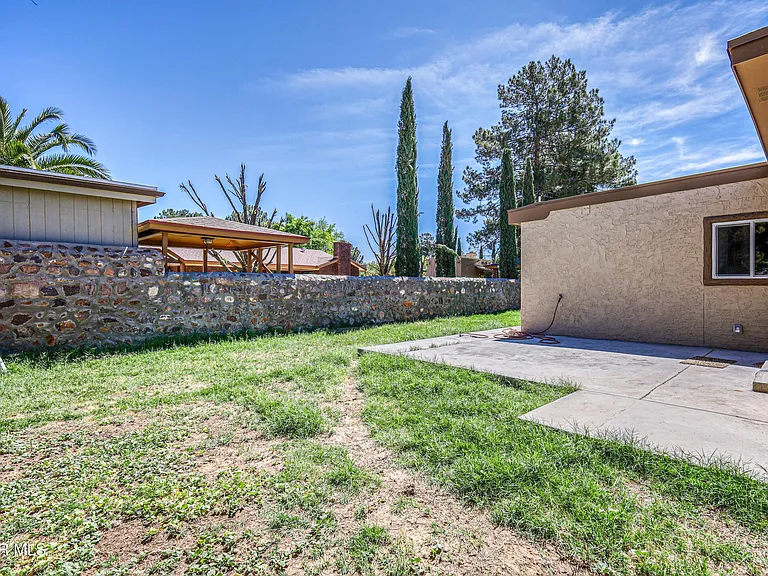 4945 Vista Grande Cir — Photo 30