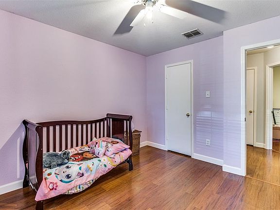 5th image of 509 Waterford St