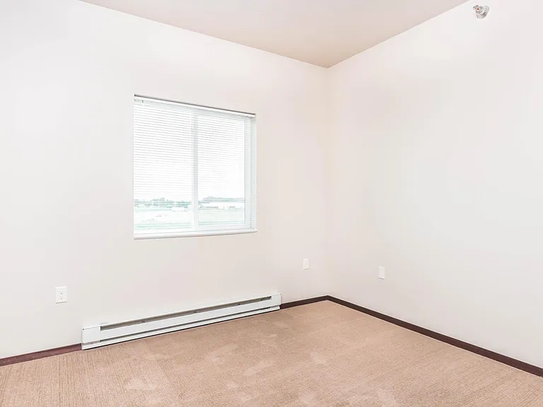 Edgerton Place Apartments — Photo 13