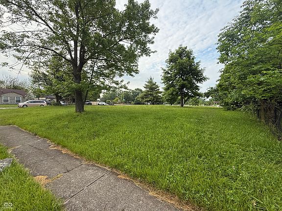 5th image of 9427 Big Ben Cir