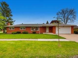 819 S We Go Trl, Mount Prospect, IL 60056