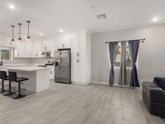 3rd image of 31828 N ASH Street