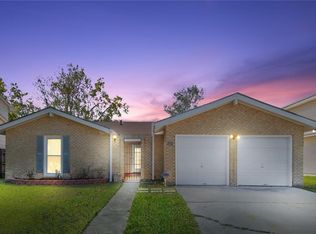 308 Woodmeade Ct, Gretna, LA 70056