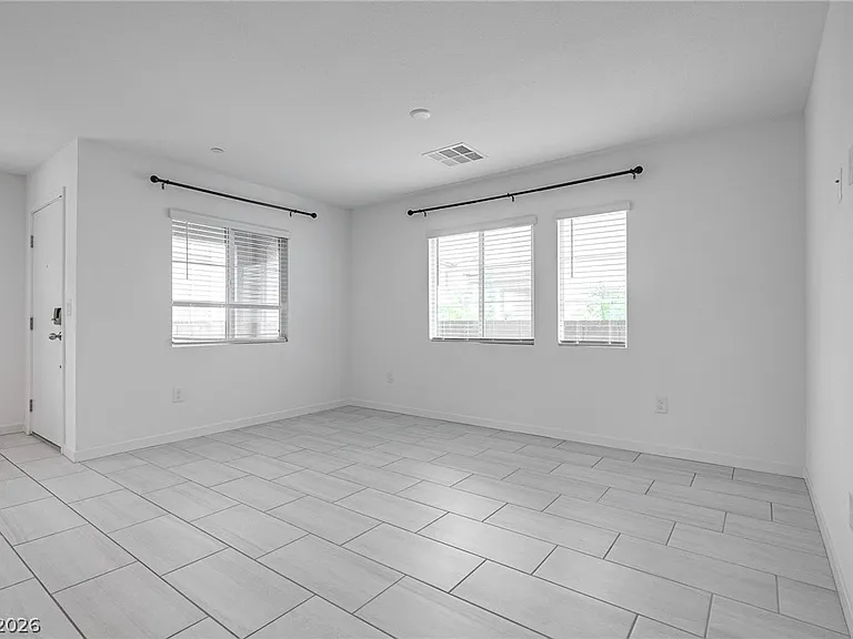 9644 Axel Falls Ave — Photo 11